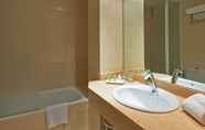 In-room Bathroom 6 NH Sport