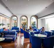 Quầy bar, cafe và phòng lounge 5 Astoria Palace Hotel