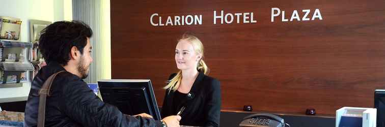 Lobi Clarion Collection Hotel Plaza