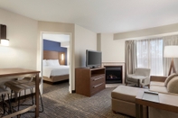 Common Space Residence Inn by Marriott Vacaville
