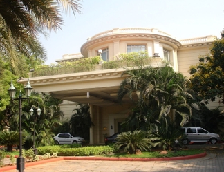 Exterior 2 Radisson Blu Hotel GRT Chennai