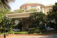 Exterior Radisson Blu Hotel GRT Chennai