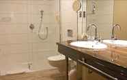 In-room Bathroom 5 Ringhotel Roggenland