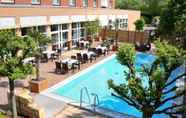 Swimming Pool 4 Mercure Hotel Hannover Medical Park