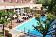 Swimming Pool Mercure Hotel Hannover Medical Park