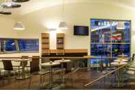 Quầy bar, cafe và phòng lounge ibis Stuttgart City