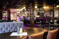 Bar, Kafe dan Lounge First Hotel Royal