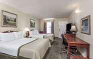 Bedroom 6 Baymont by Wyndham Hickory