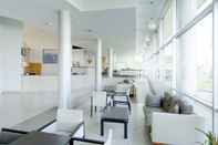 Lobby TRYP by Wyndham Porto Expo Hotel