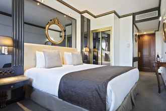 Kamar Tidur 4 Melia White House Hotel