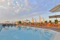 Swimming Pool AC Hotel by Marriott Nice