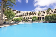 Swimming Pool Barcelo Lanzarote Active Resort