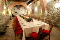 Functional Hall Relais Castello Di Casiglio