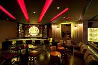 Bar, Cafe and Lounge Vivanta Bengaluru Residency Road