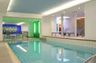 Swimming Pool Hotel Ambassador