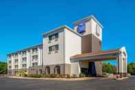 Bangunan Sleep Inn Frederick