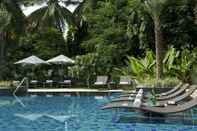 สระว่ายน้ำ Taj Coromandel