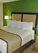 BEDROOM Extended Stay America Select Suites Atlanta Perimeter Peacht