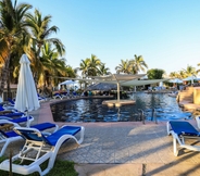 Kolam Renang 2 Buena Vista Oceanfront & Hot Springs Resort