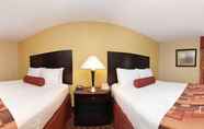 ห้องนอน 4 Best Western Plus Parkway Hotel