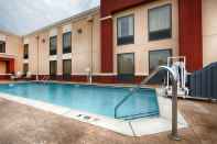 Swimming Pool Best Western Plus Parkway Hotel