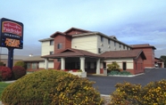 Exterior 2 FairBridge Inn & Suites Missoula