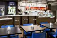 Bar, Cafe and Lounge Courtyard by Marriott Parsippany