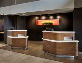 Lobby 2 Courtyard by Marriott Parsippany