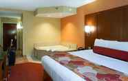Kamar Tidur 4 Best Western Plus Georgetown Corporate Center Hotel