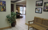 Lobi 7 Best Western Brockport Inn & Suites