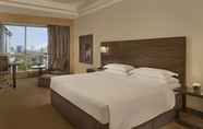 Bedroom 5 Grand Hyatt Mumbai Hotel and Serviced Apartments