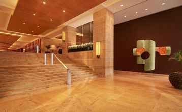 Lobby 4 Grand Hyatt Mumbai Hotel and Serviced Apartments