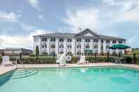 Swimming Pool Quality Inn Greeneville