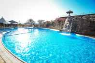 Swimming Pool JA Hatta Fort Hotel