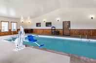 Swimming Pool Econo Lodge Inn And Suites Dickson