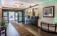 Lobby 7 Comfort Inn & Suites Butler