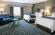 Bedroom 2 Comfort Inn & Suites Butler