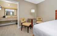 Bedroom 5 Stayable Suites Lakeland