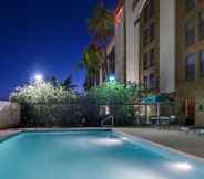 Swimming Pool 2 Hampton Inn Phoenix/Glendale/Peoria