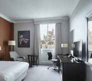 Kamar Tidur 4 Bristol Marriott Royal Hotel