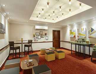 Lobi 2 Delta Hotels by Marriott Liverpool City Centre