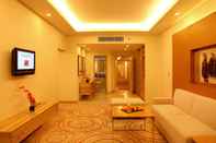 Common Space The Metropolitan Hotel and Spa New Delhi