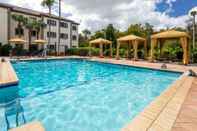 Swimming Pool Hawthorn Suites by Wyndham Naples Pine Ridge