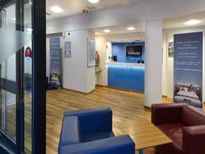 Sảnh chờ 4 Travelodge Belfast Central