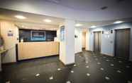 Sảnh chờ 6 Travelodge Belfast Central