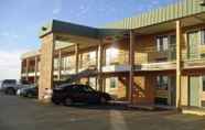 Exterior 3 Econo Lodge Elk City