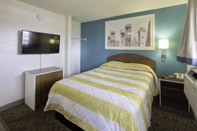 Bedroom InTown Suites Extended Stay Orlando FL - Universal