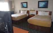 Bilik Tidur 3 Travelodge by Wyndham Niagara Falls at the Falls