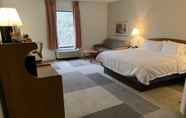 Bedroom 2 Comfort Inn & Suites Mt. Holly - Westampton