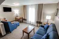 Ruang Umum Comfort Inn and Suites Pittsburg